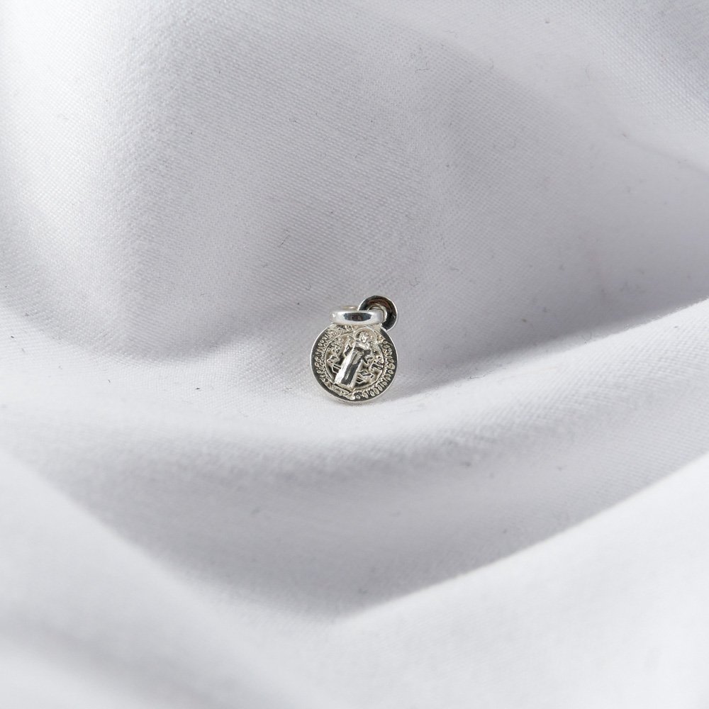 DIJE SAN BENITO PEQUEÑO